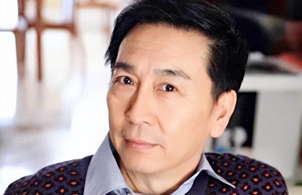 演员毕彦君，演艺之路的闪耀之星
