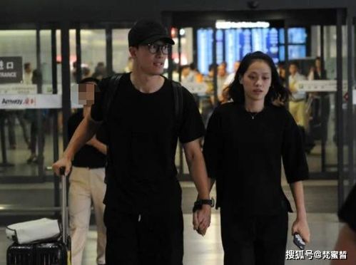 刘翔与吴莎，科技革新情侣生活，前沿产品引领潮流的最新动态